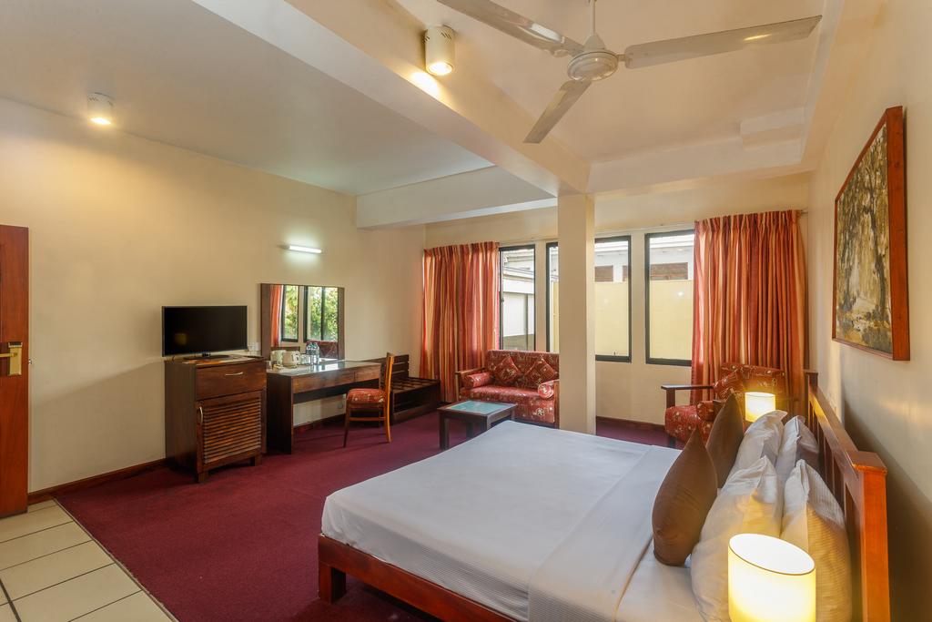 Packaging and Upselling inside the Face of Alternate Lodgings